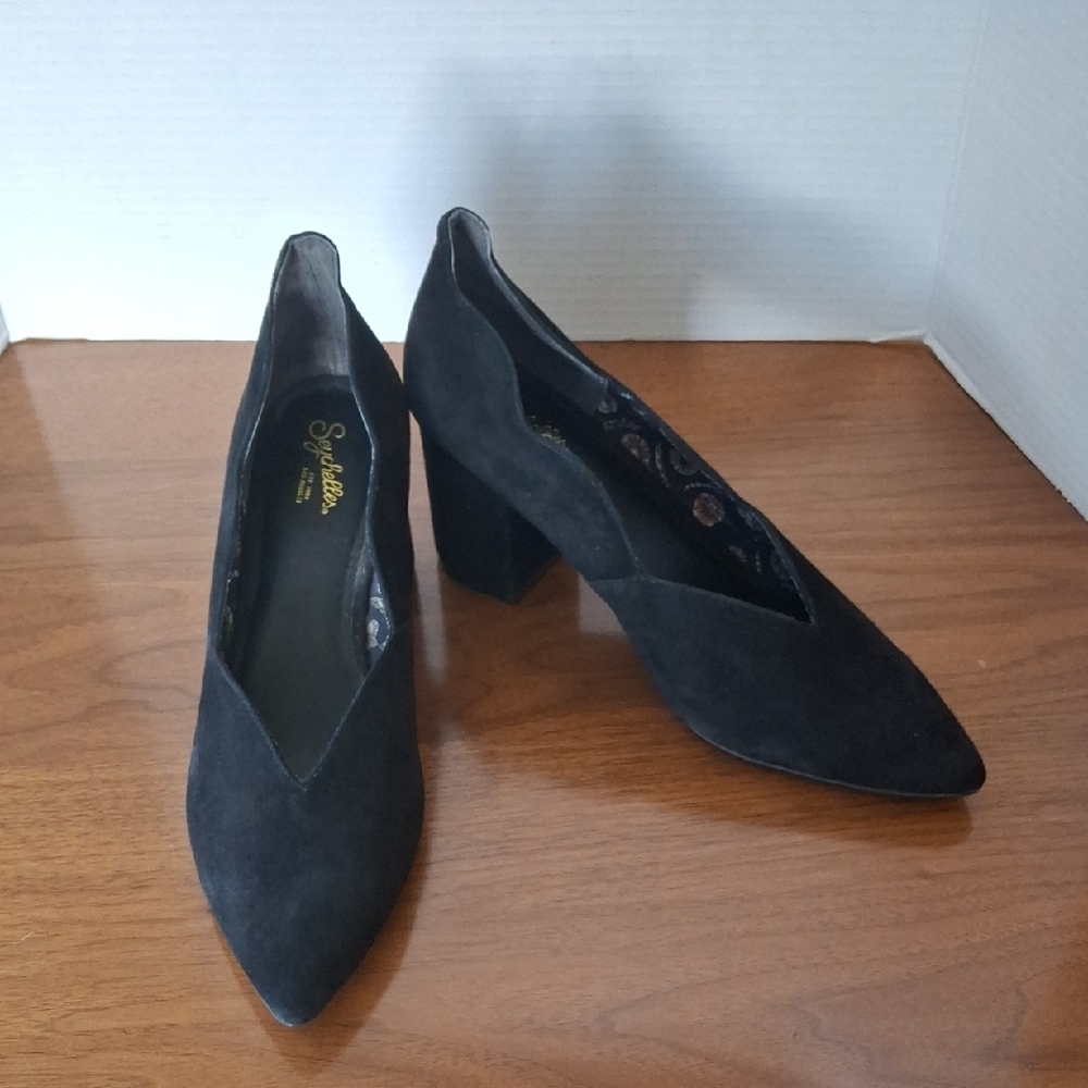 Seychelles Black Suede Leather Block Heels with Pointed Toe